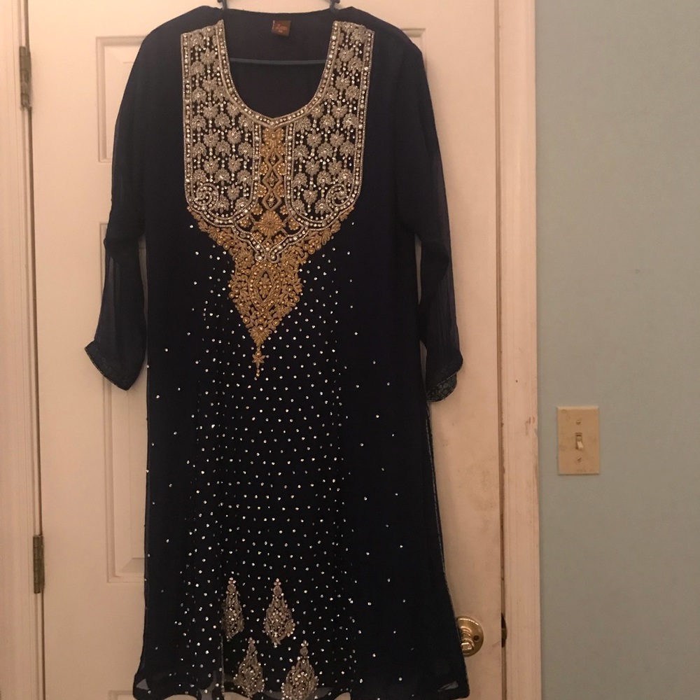 Pakistani/Indian formal suit